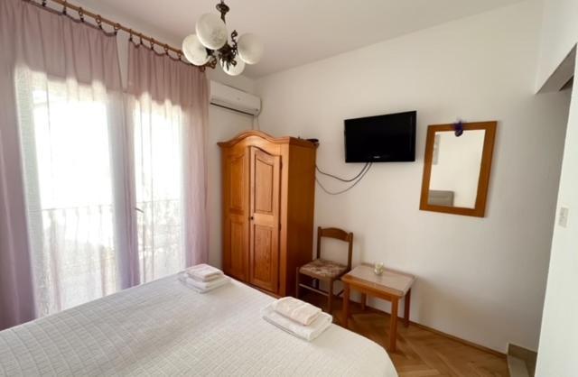 Studio With Balcony Jelsa  Exterior photo